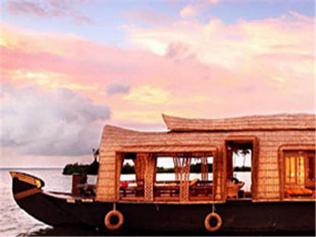 Marvel Cruise Hotell Alappuzha Eksteriør bilde
