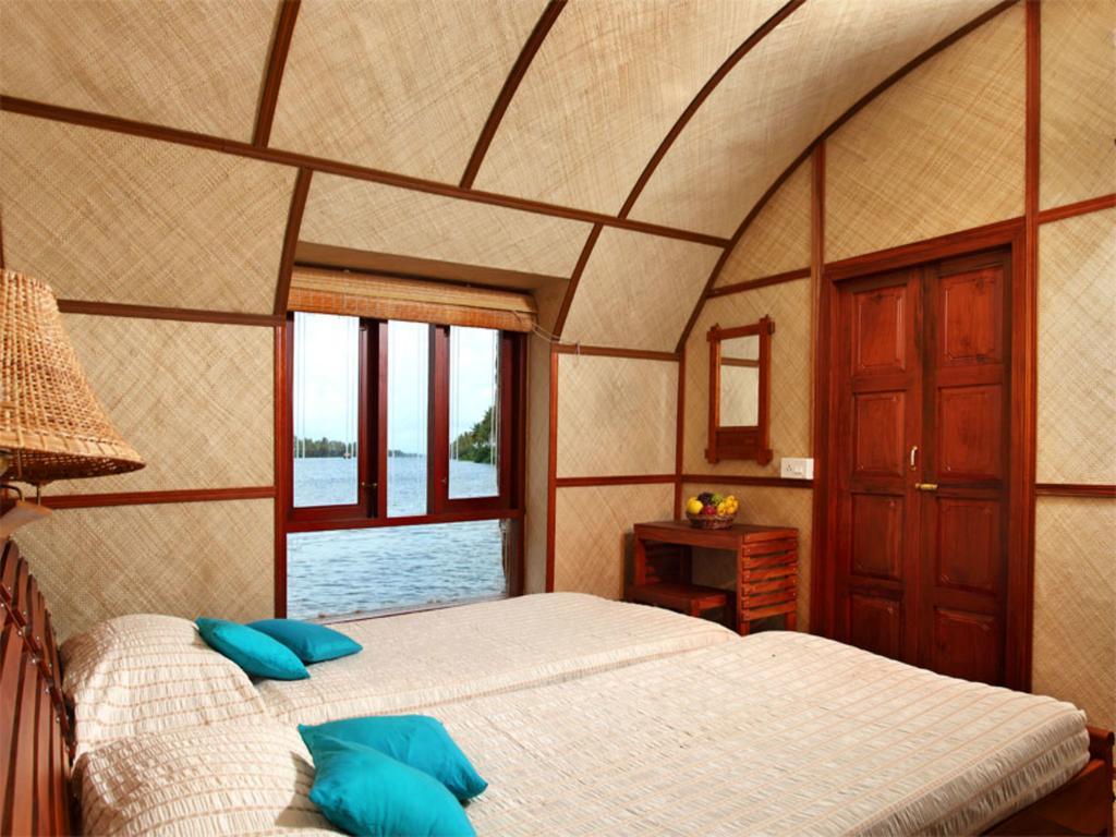Marvel Cruise Hotell Alappuzha Rom bilde