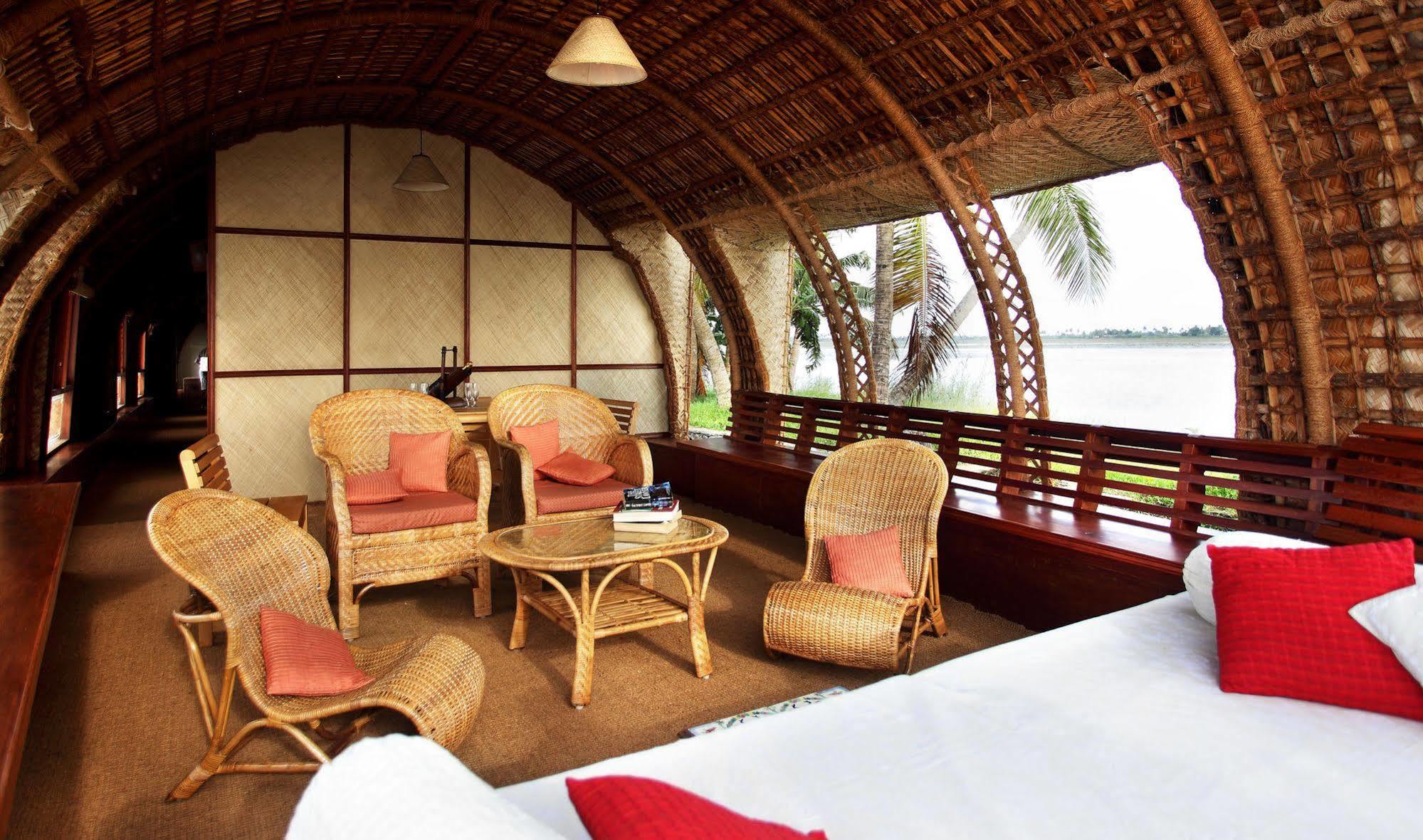 Marvel Cruise Hotell Alappuzha Eksteriør bilde