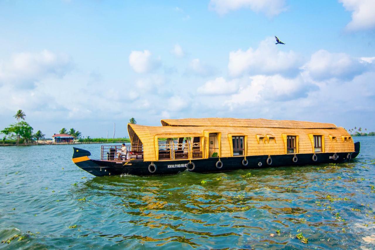 Marvel Cruise Hotell Alappuzha Eksteriør bilde
