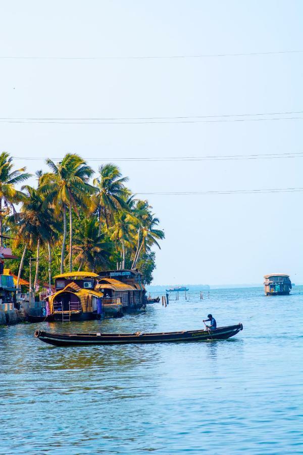 Marvel Cruise Hotell Alappuzha Eksteriør bilde