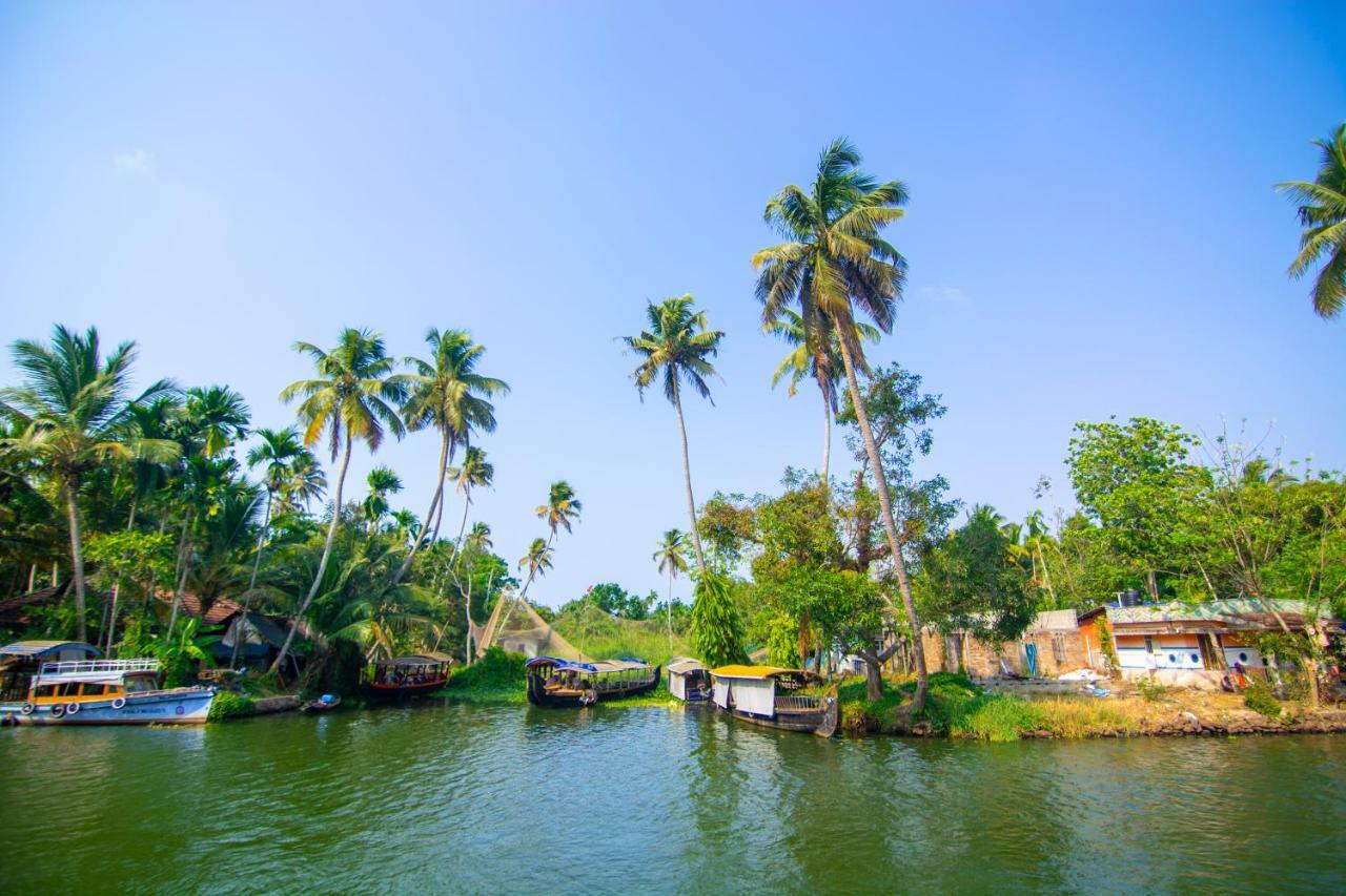 Marvel Cruise Hotell Alappuzha Eksteriør bilde