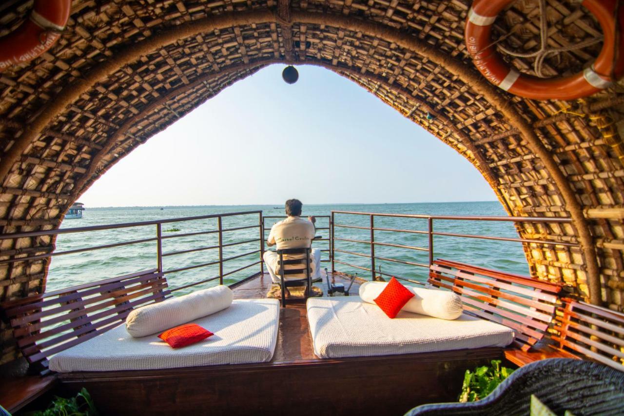 Marvel Cruise Hotell Alappuzha Eksteriør bilde