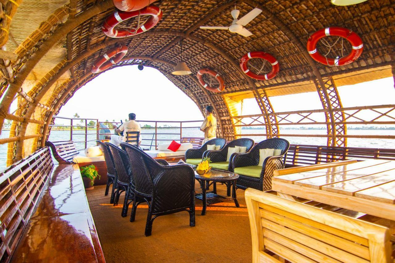 Marvel Cruise Hotell Alappuzha Eksteriør bilde